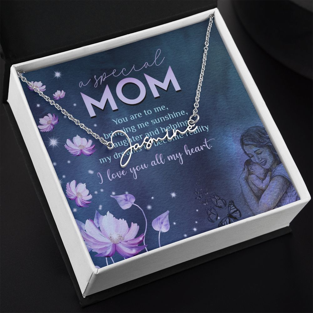A special MOM necklace